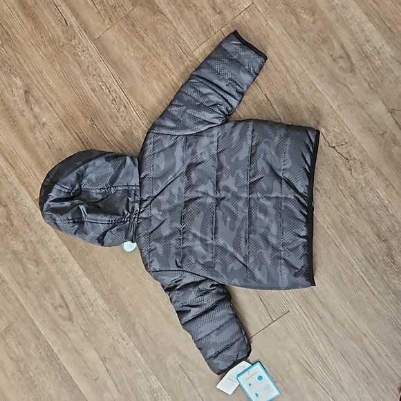 Carter's, reversible, jacket, size 12 months, boys, black, red, hooded - Picture 4 of 9